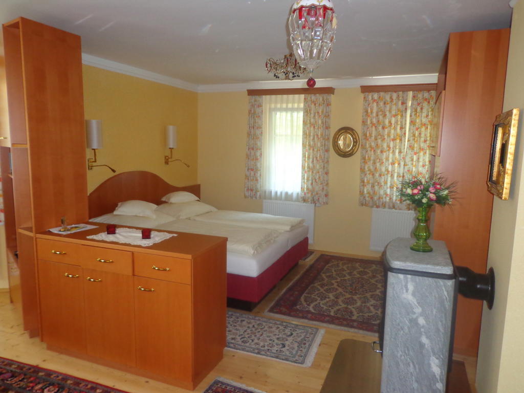 Hans Mauracher Schloessl Graz Habitación foto